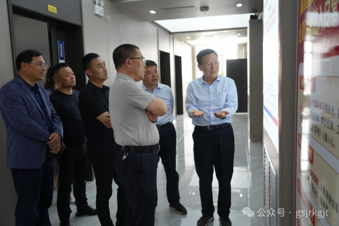 0F7332F2BF75FCB195B0B4A0063_216433B1_A2F2A