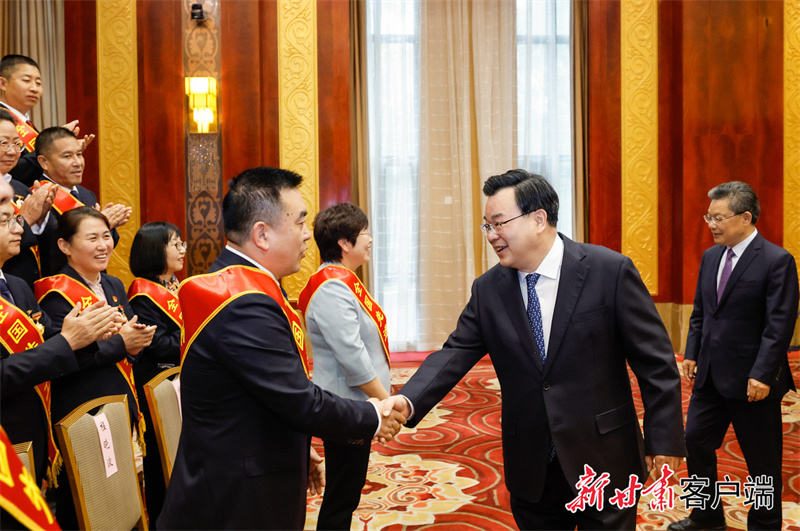 4B9E192E7D63D5038A94F857EB4_EFAEA12E_3F5BF