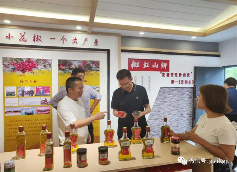 2AC5FFC44EBFF75CB9241845E14_A4562F8B_6DACD