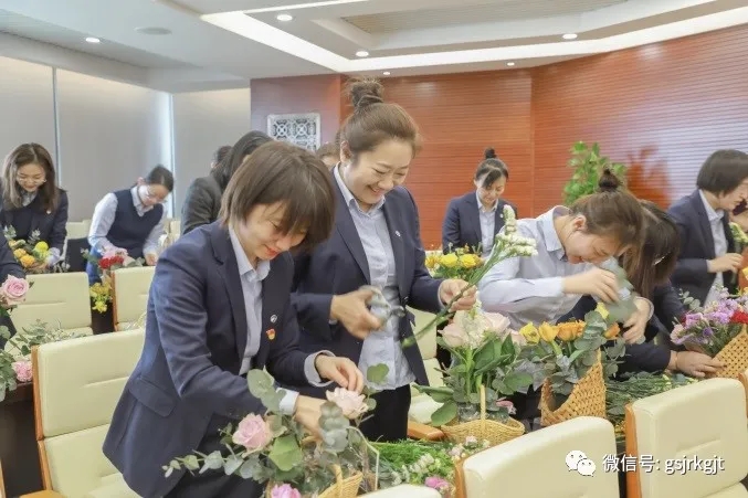 A73A6EAED705F9DE4D77F2974EA_34BE205C_35C09