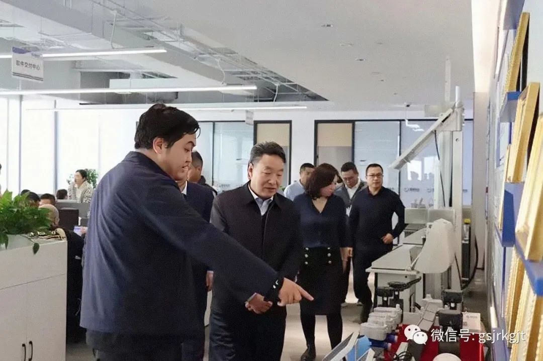 28C5F54930D3D27E30399D880FA_492B7889_1A33F