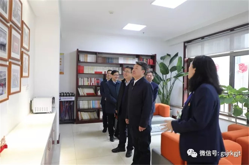 0A9ED1F93BB0837511EBCA476D4_AE16CDC5_17291