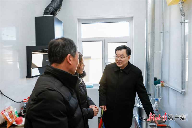 4331EB71C32BAA6FB49F7D54A81_96838184_240DB