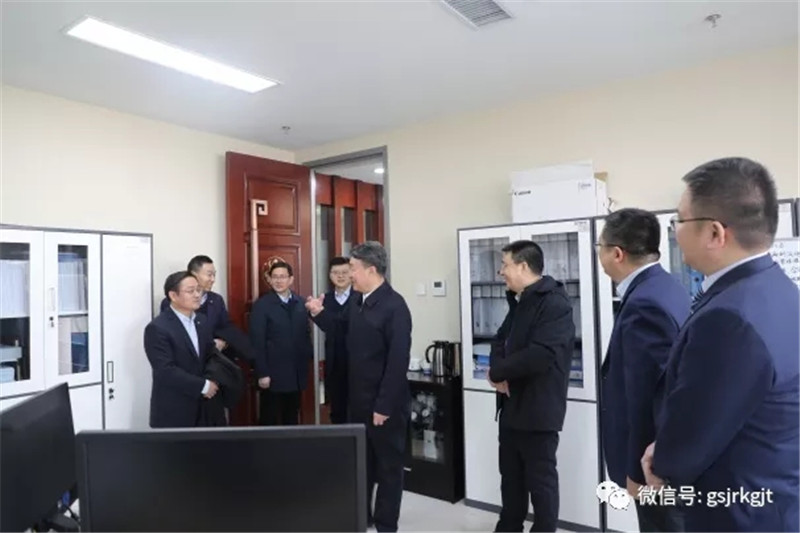 F6F070837129FE68AA999F9572E_426CBB10_12DA9