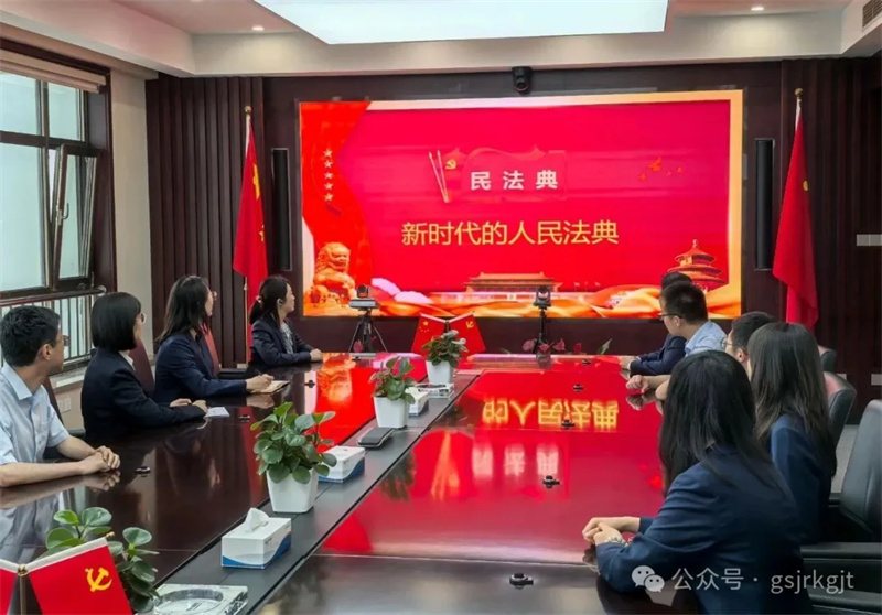 93FAC86E50410F02DCF6C7E6B41_086EBB77_2E323