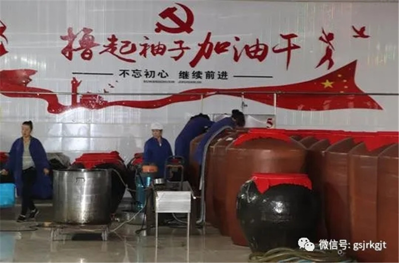 528189AD9CC896EF3D9C05107F6_F82A335A_185A7