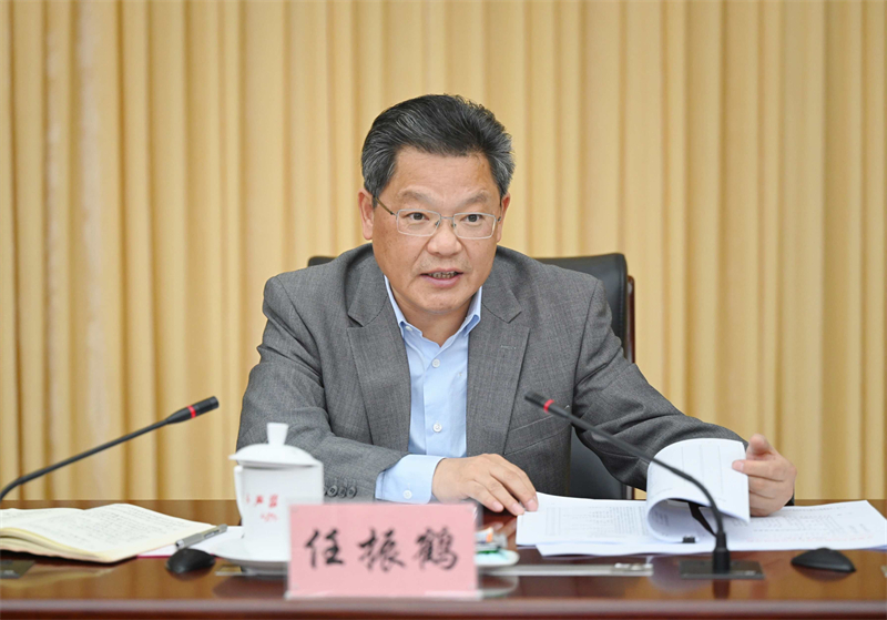 C0F5DB2AF39FA170412D7111F2C_BB7B7407_63397