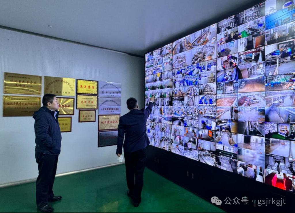 D79ECED56742813581DC2107129_32C8C21B_1B6BA