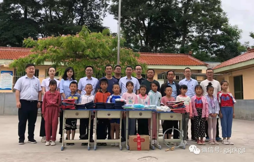 A18D6923079FA3B6A25346111E7_ABCF2221_82956