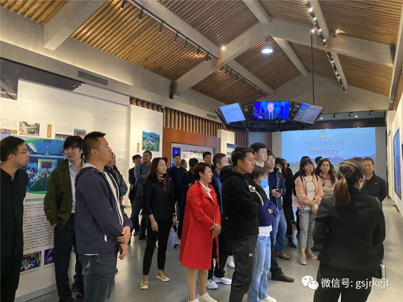 FC00EAE6723C5E63FDB3DE757A8_0246EA31_11449